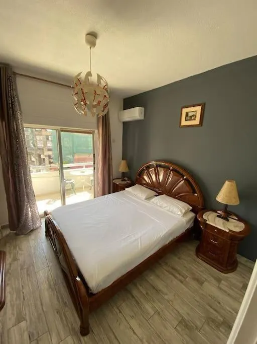 Apartment Triton Finikoudes Beach Larnaca